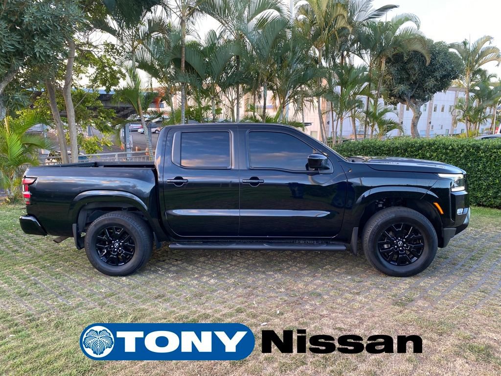 Used 2023 Nissan Frontier SV w/ Midnight Edition Package image 8