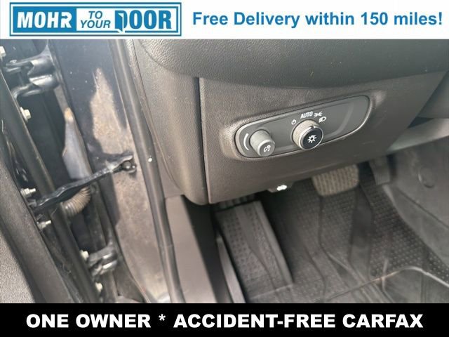 Used 2022 Chevrolet Equinox RS w/ RS Leather Package image 15