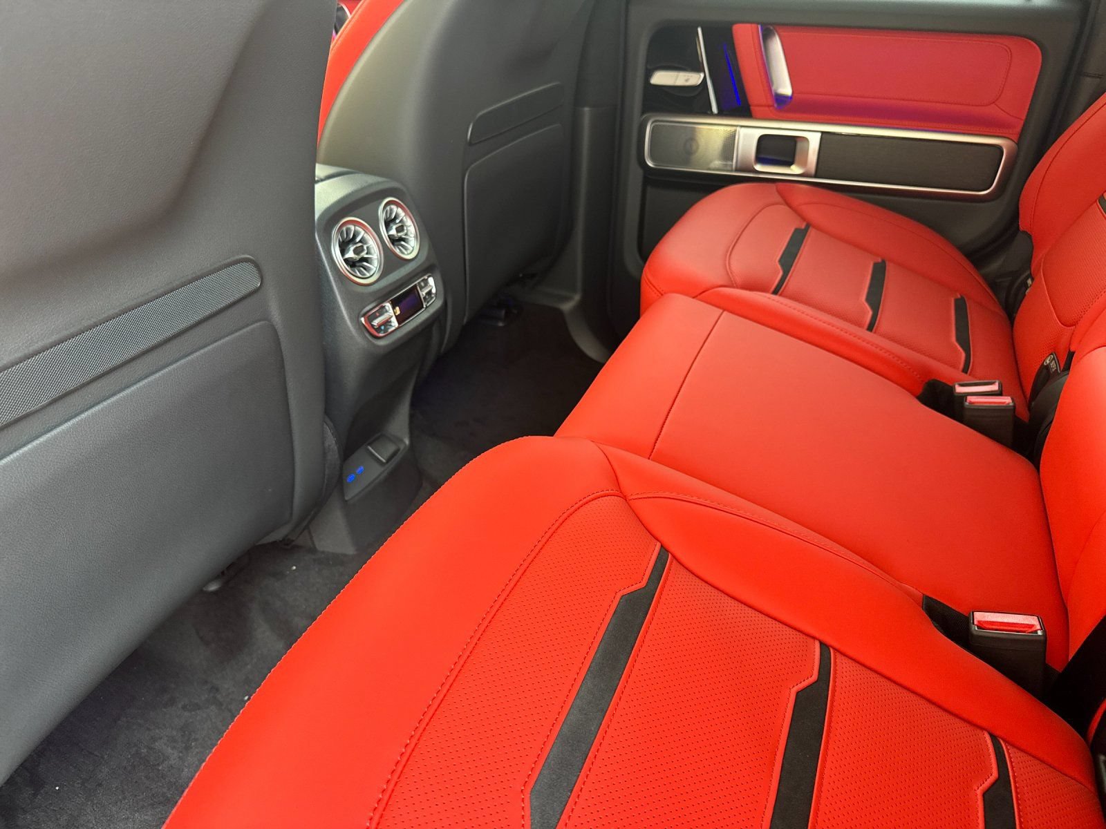 New 2027 Mercedes-Benz G 63 AMG 4MATIC image 12
