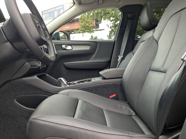 New 2026 Volvo XC40 B4 Plus w/ Protection Package Premier image 21