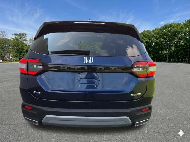 Used 2023 Honda Pilot Touring image 7