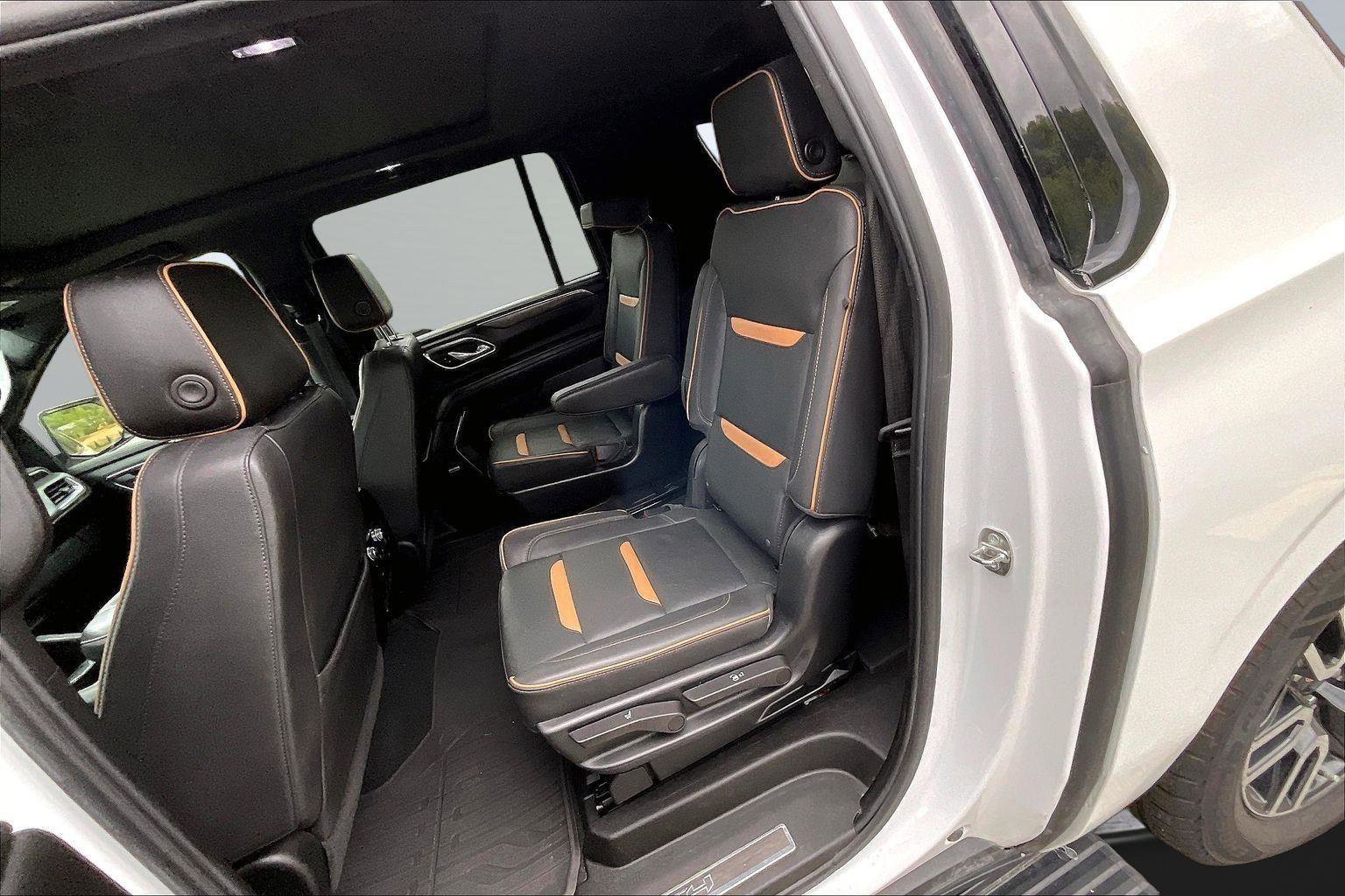 Used 2023 GMC Yukon XL AT4 w/ AT4 Premium Plus Package AWD/4WD image 26