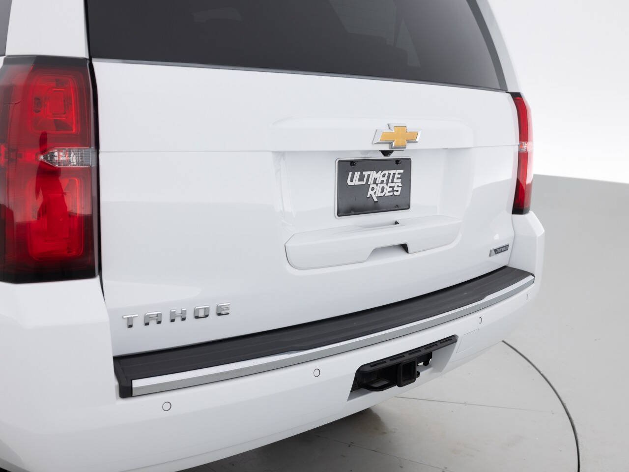 Used 2018 Chevrolet Tahoe Premier AWD/4WD image 16