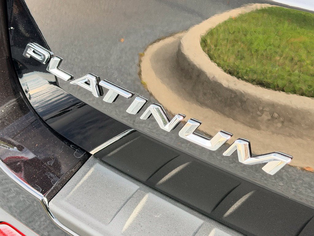 New 2027 Ford Explorer Platinum RWD image 5