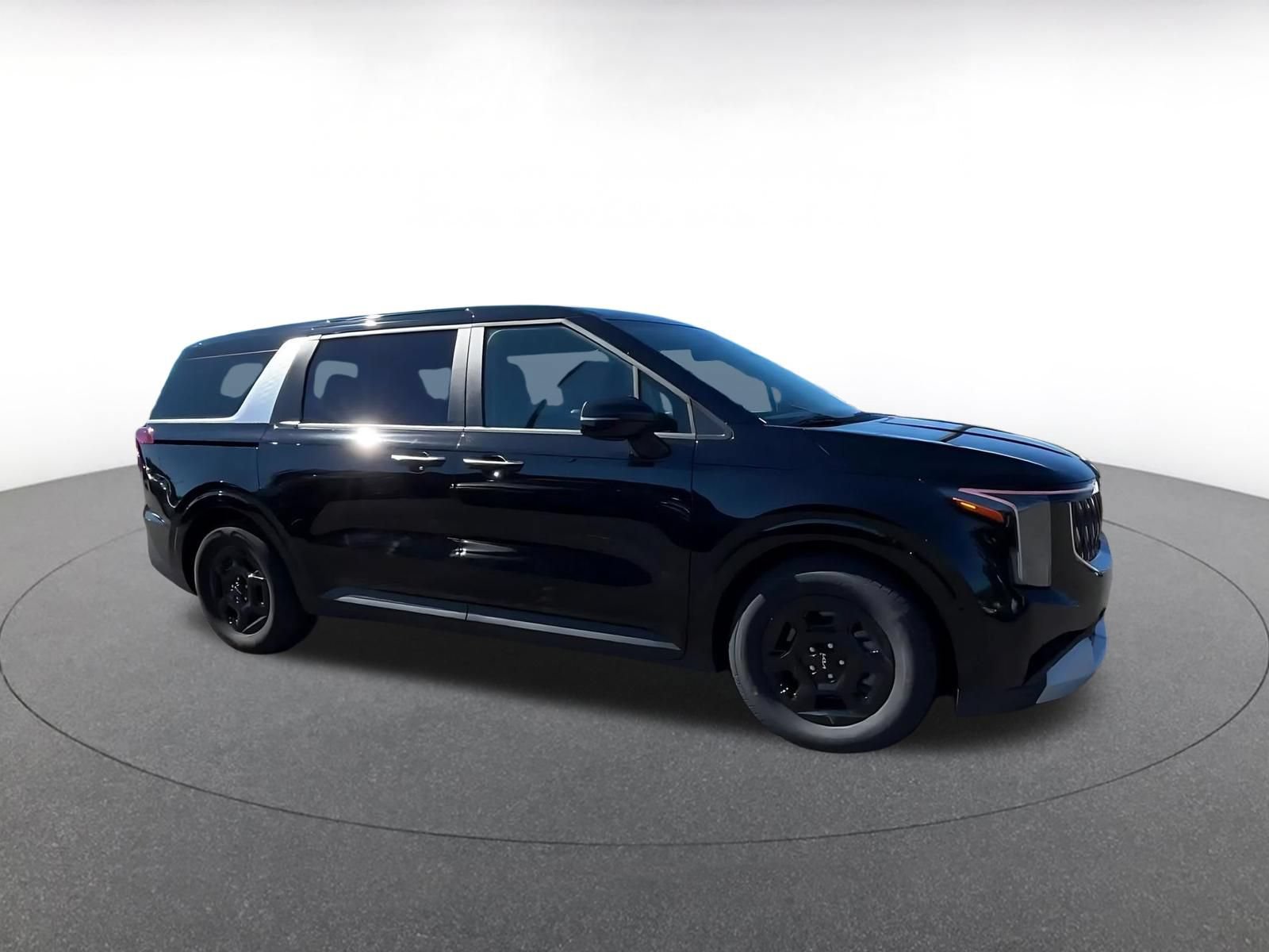 Used 2026 Kia Carnival FWD video 2