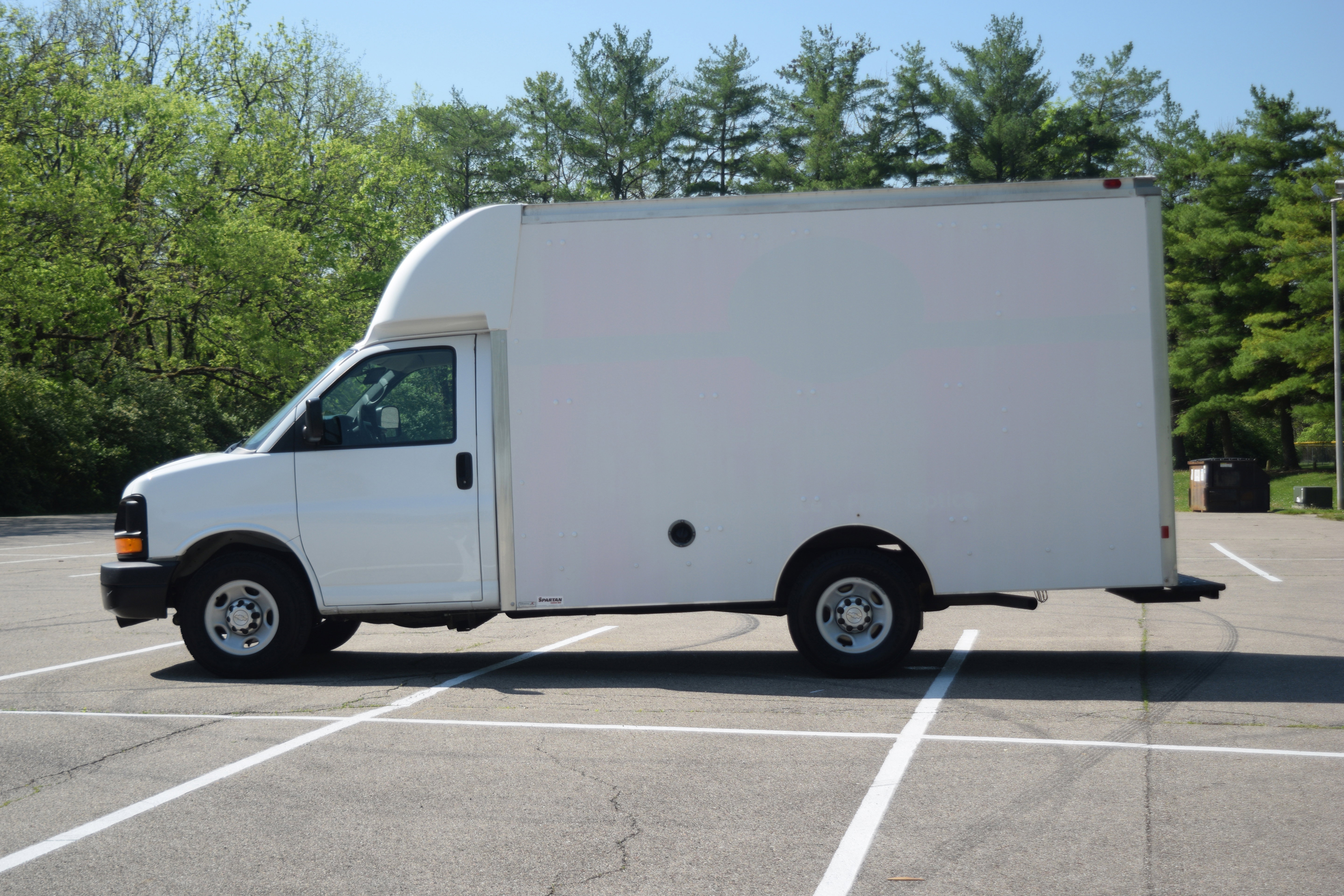 Used 2014 Chevrolet Express 3500 RWD image 12