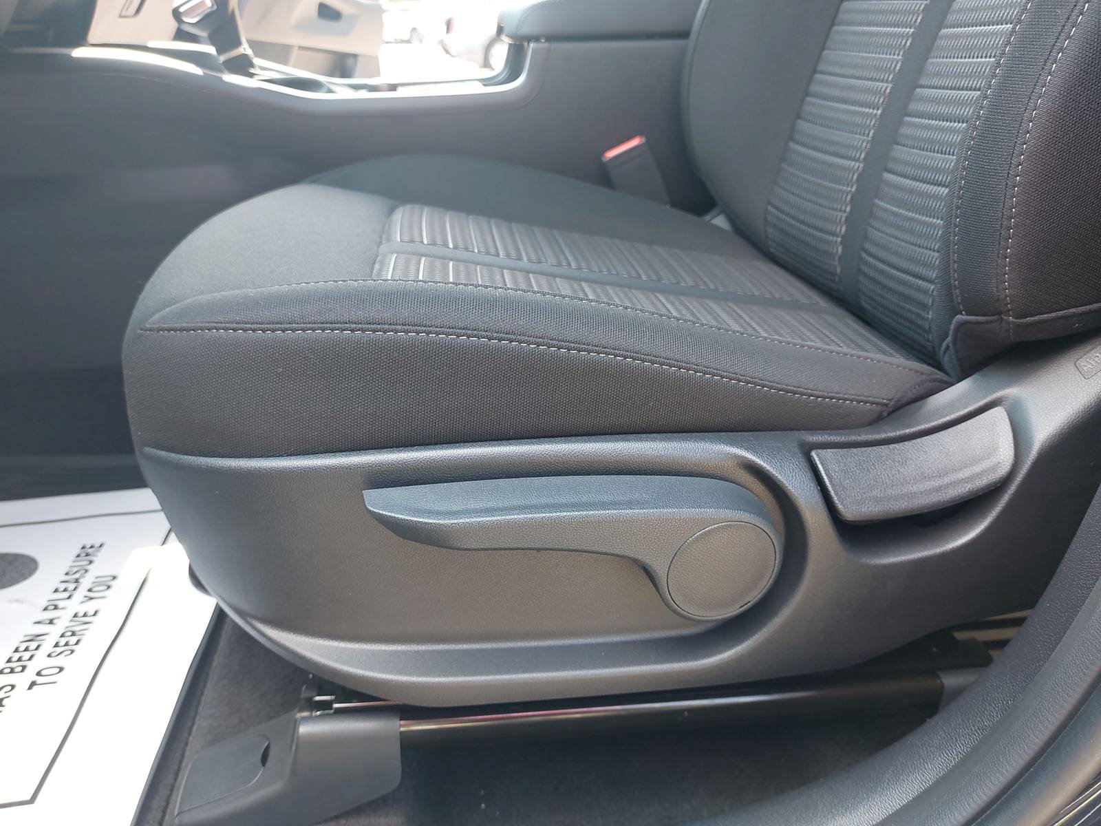 New 2026 Kia Sorento LX FWD image 28