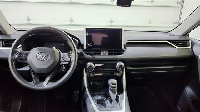Used 2025 Toyota RAV4 LE FWD image 20