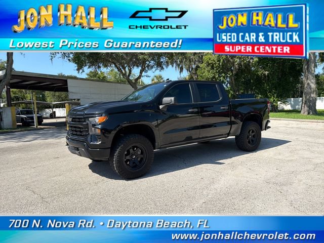 Used 2023 Chevrolet Silverado 1500 Custom Trail Boss w/ Midnight Edition AWD/4WD image 2