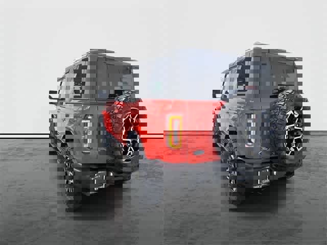 Used 2023 Ford Bronco Outer Banks image 2