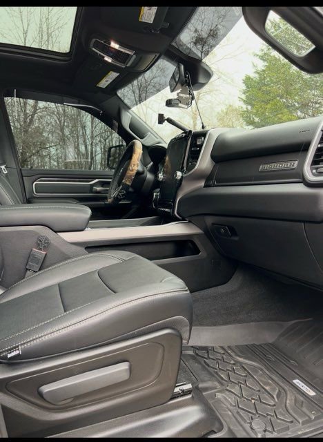 Used 2022 RAM 1500 Big Horn AWD/4WD image 8