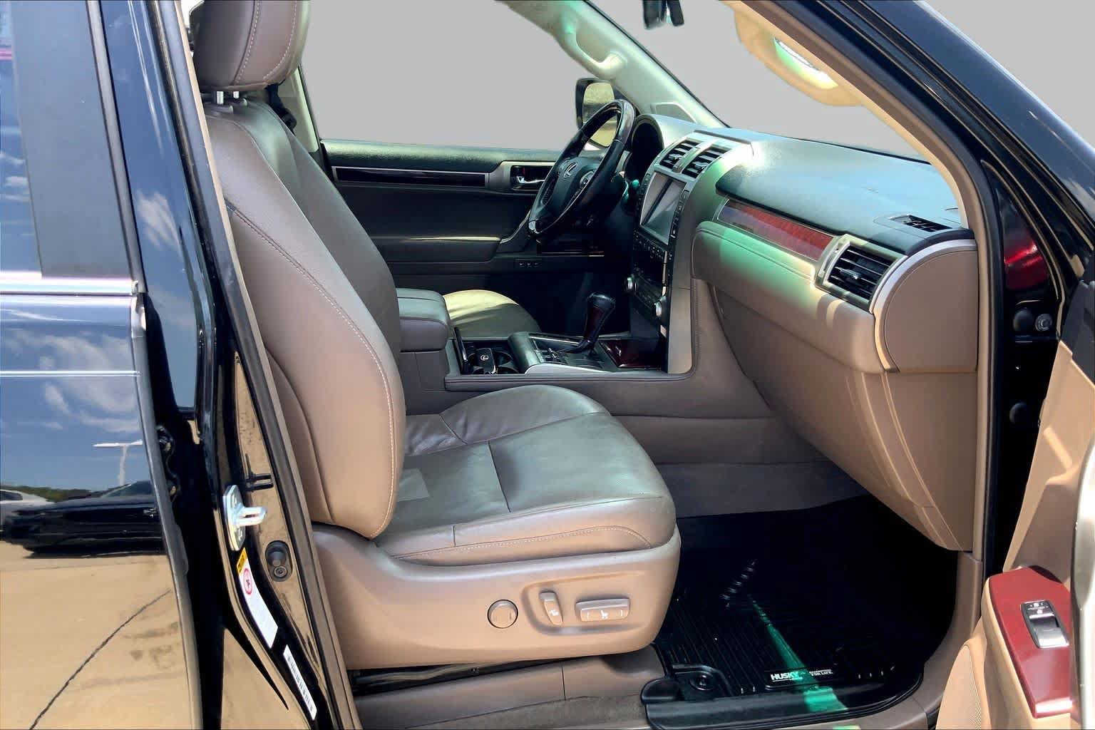 Used 2019 Lexus GX 460 Premium AWD/4WD image 9
