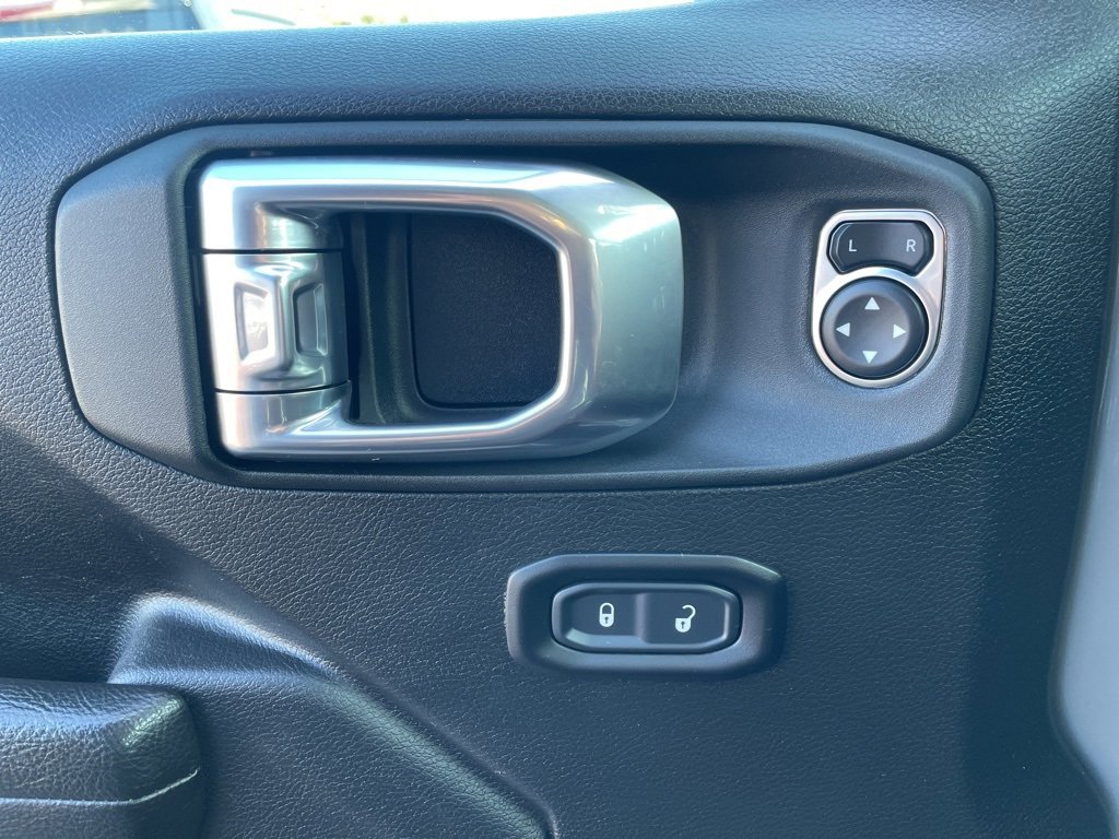 Used 2023 Jeep Wrangler Unlimited Rubicon w/ Xtreme 35 Tire Package image 29