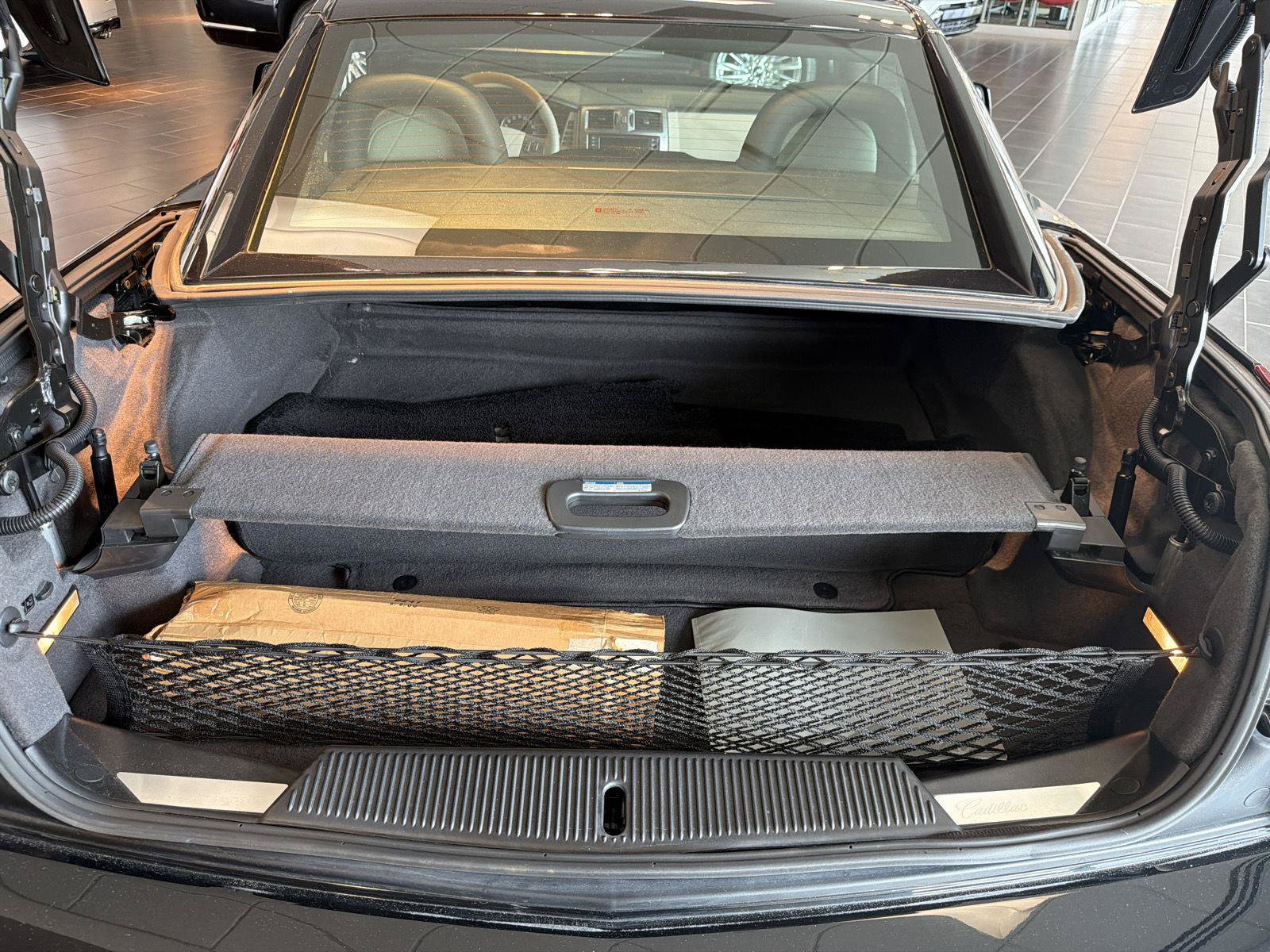 Used 2006 Cadillac XLR RWD image 41