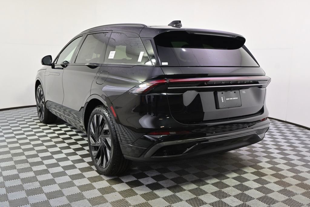 New 2026 Lincoln Nautilus Reserve w/ Jet Appearance Package image 4