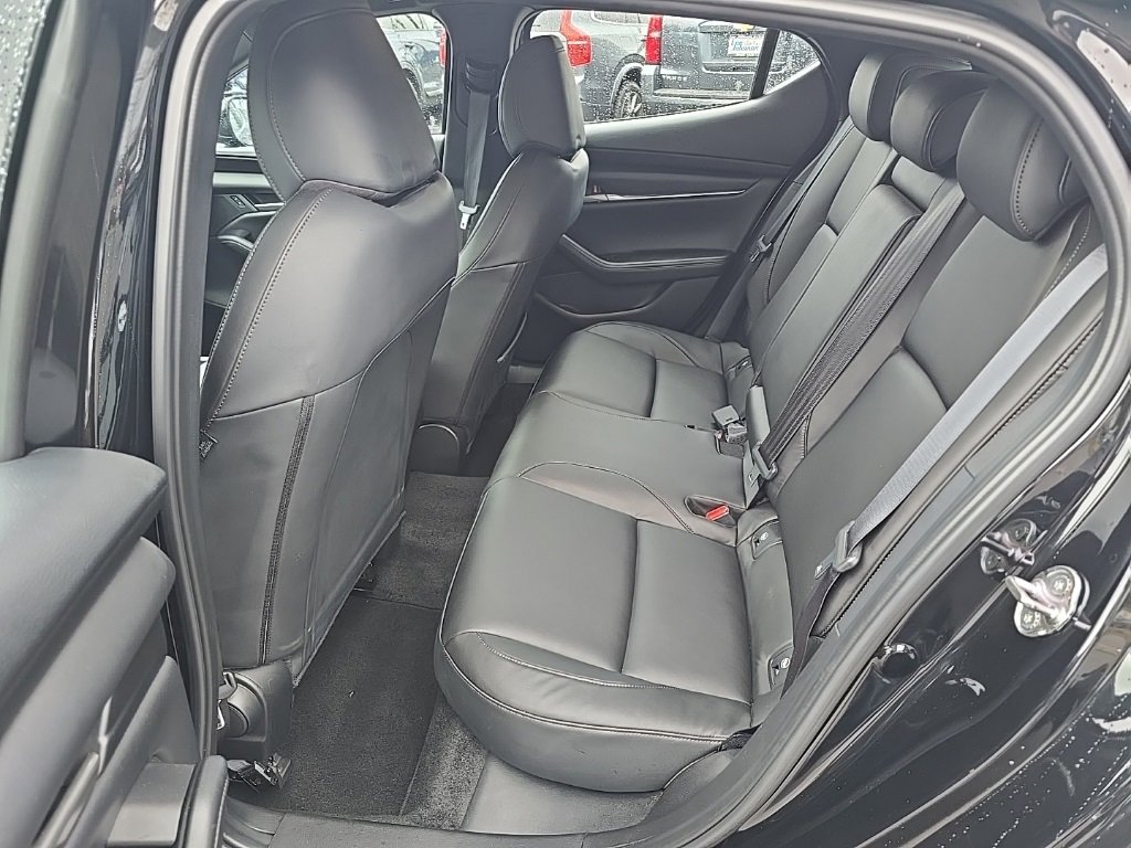 Used 2023 MAZDA MAZDA3 s image 24