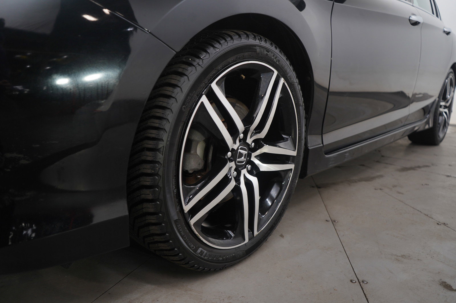 Used 2016 Honda Accord Sport image 25