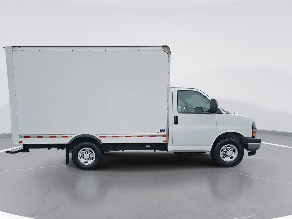 Used 2021 Chevrolet Express 3500 w/ Power Convenience Package RWD image 2