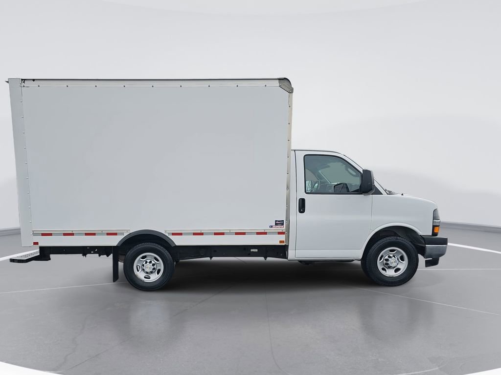 Certified 2021 Chevrolet Express 3500 Cutaway w/ Power Convenience Package image 2