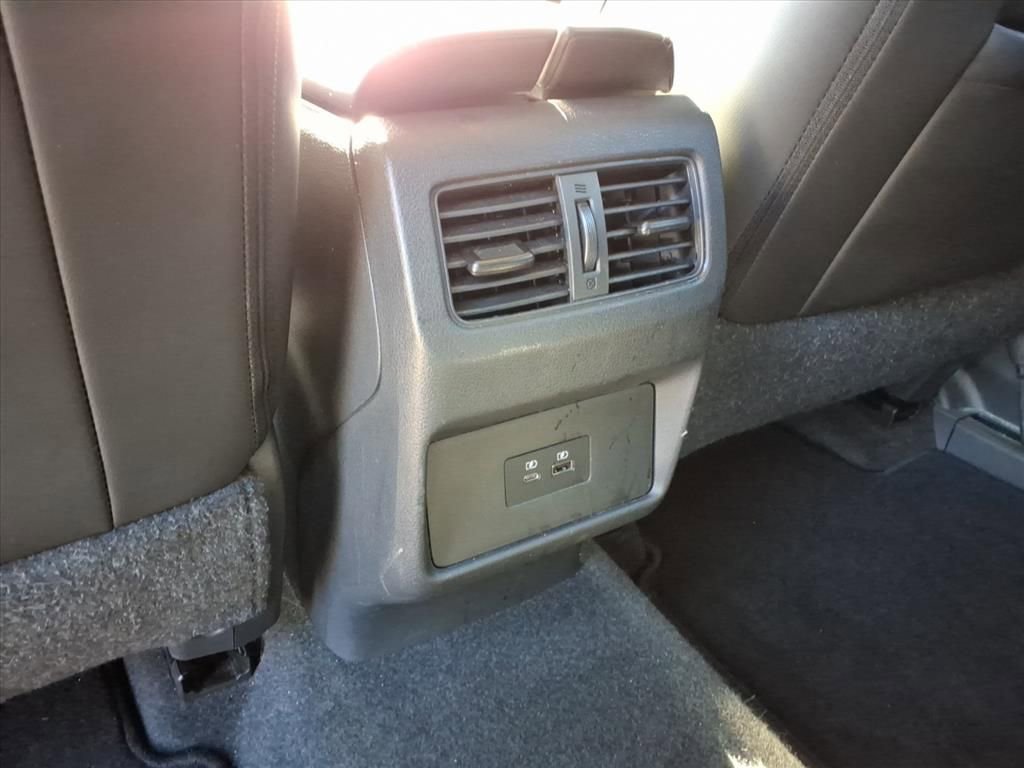 Used 2023 Nissan Rogue SV w/ SV Premium Package image 32