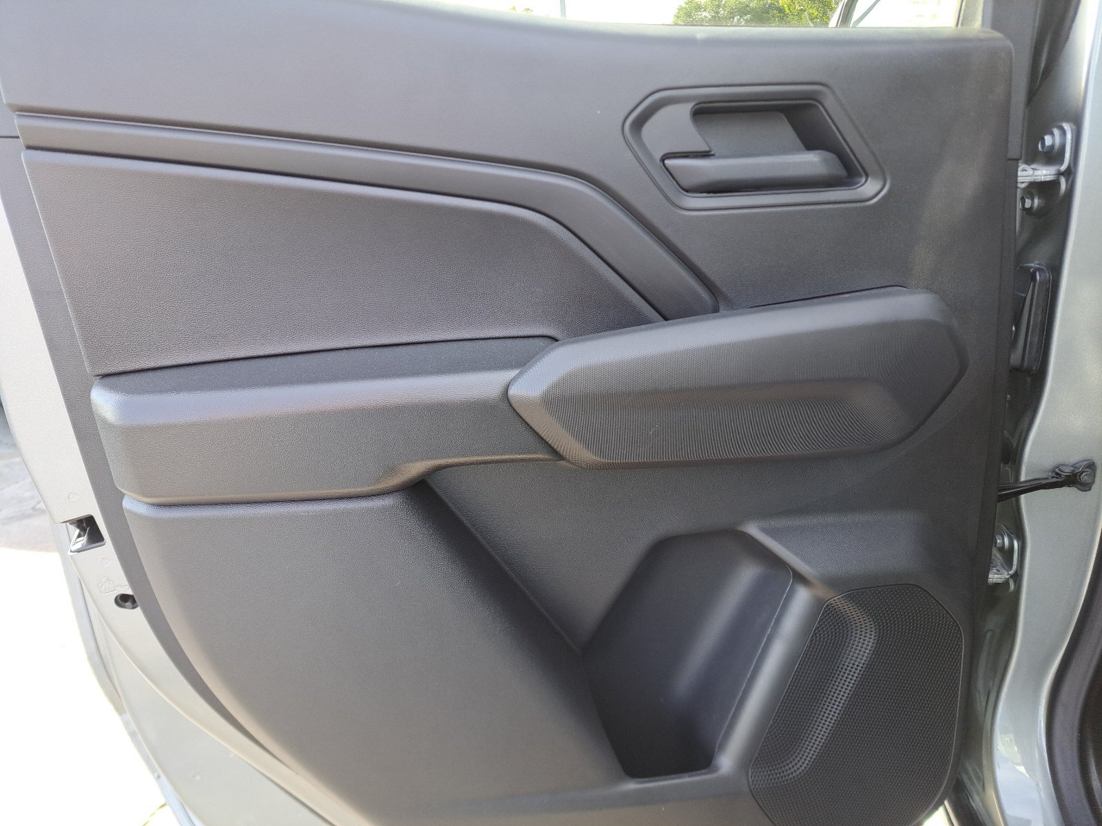 New 2026 Chevrolet Colorado Trail Boss w/ Off-Road Front Bumper Package AWD/4WD image 19