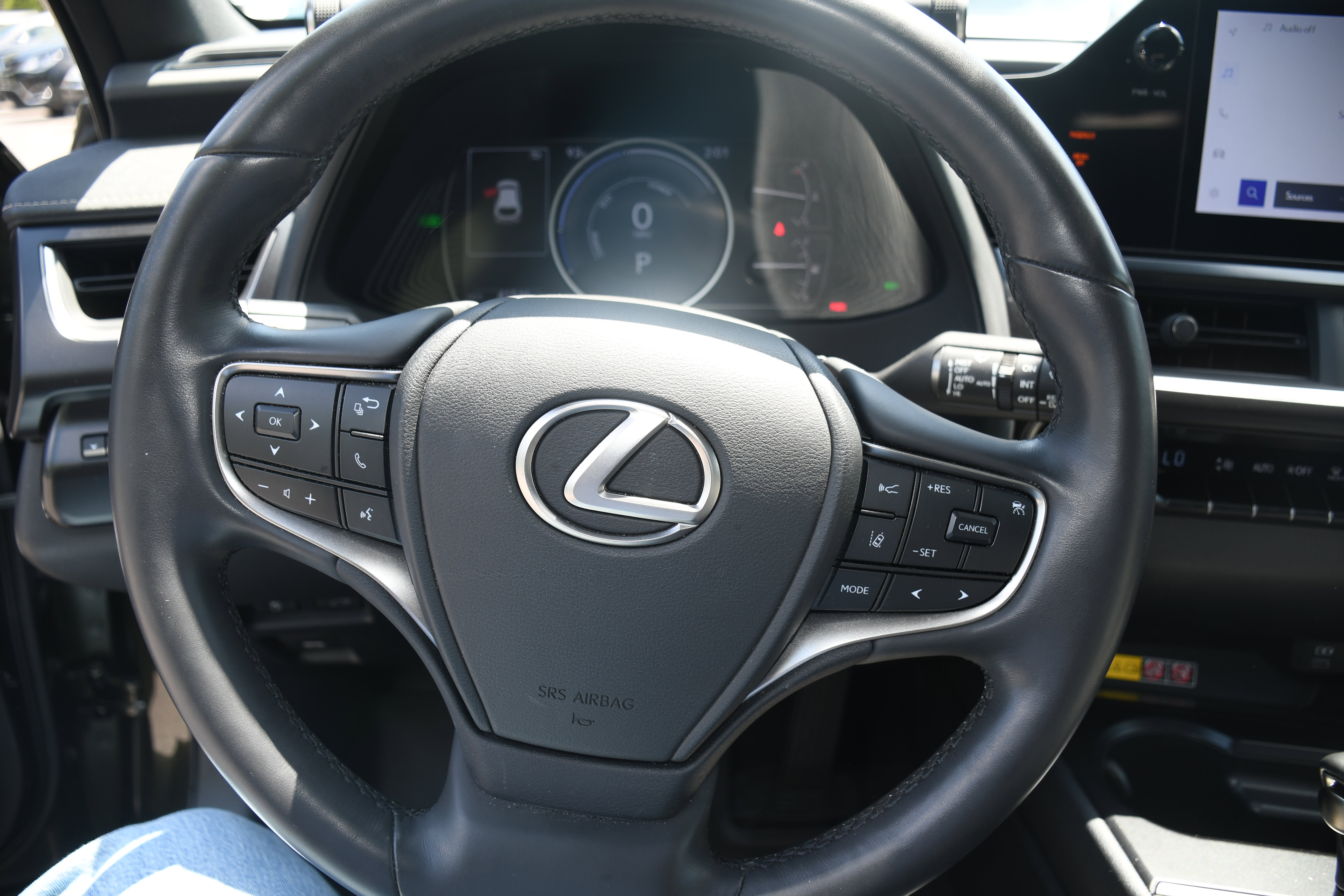Used 2023 Lexus UX 250h FWD w/ Accessory Package (Z2) image 13