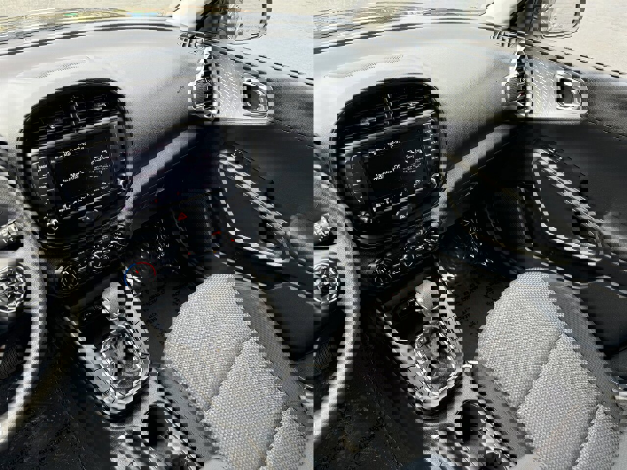 Used 2022 Kia Soul LX w/ Technology Package image 25