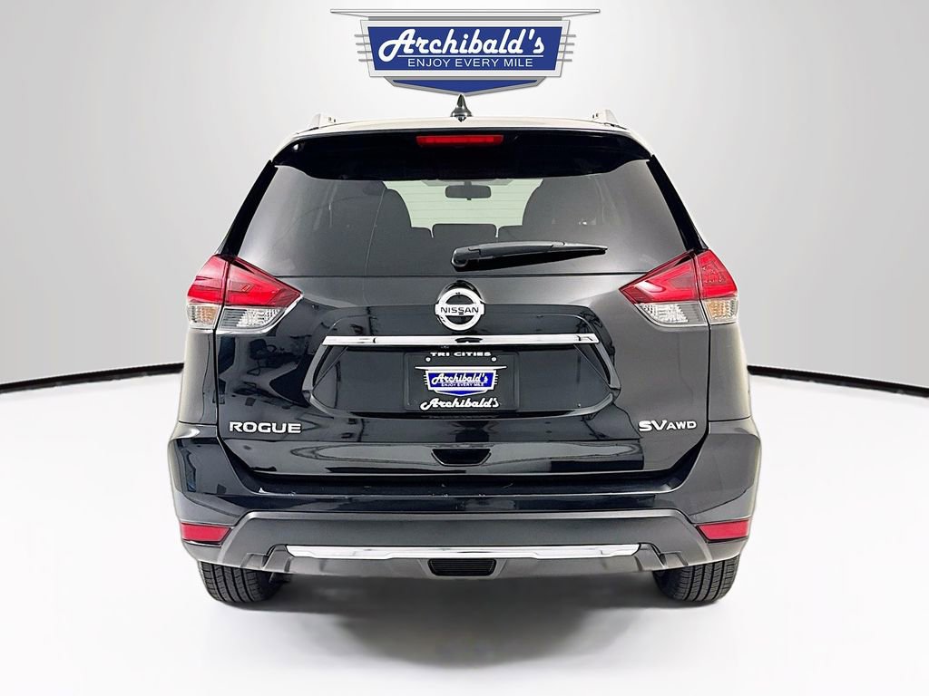 Used 2018 Nissan Rogue SV image 7