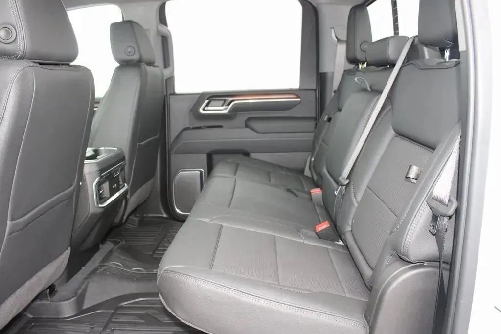 New 2026 GMC Sierra 3500 Denali image 25