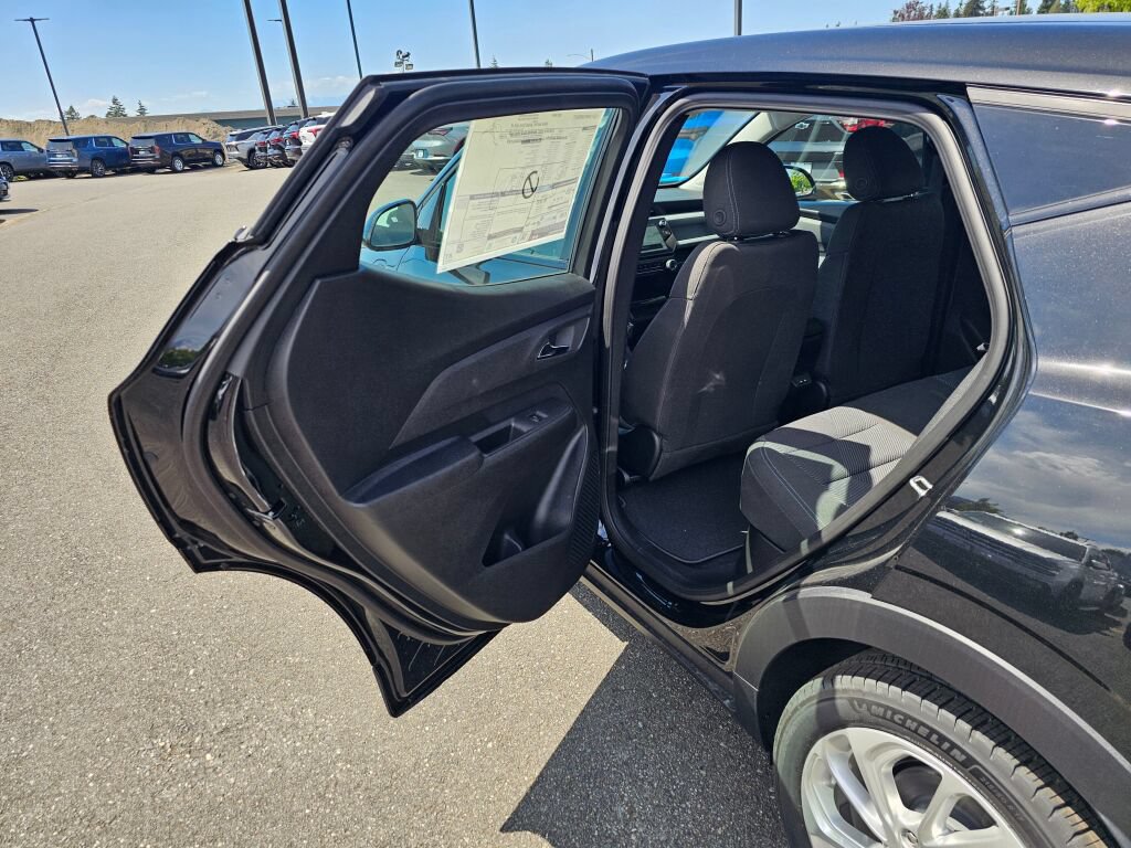 New 2027 Chevrolet Bolt LT w/ Comfort Package FWD image 20