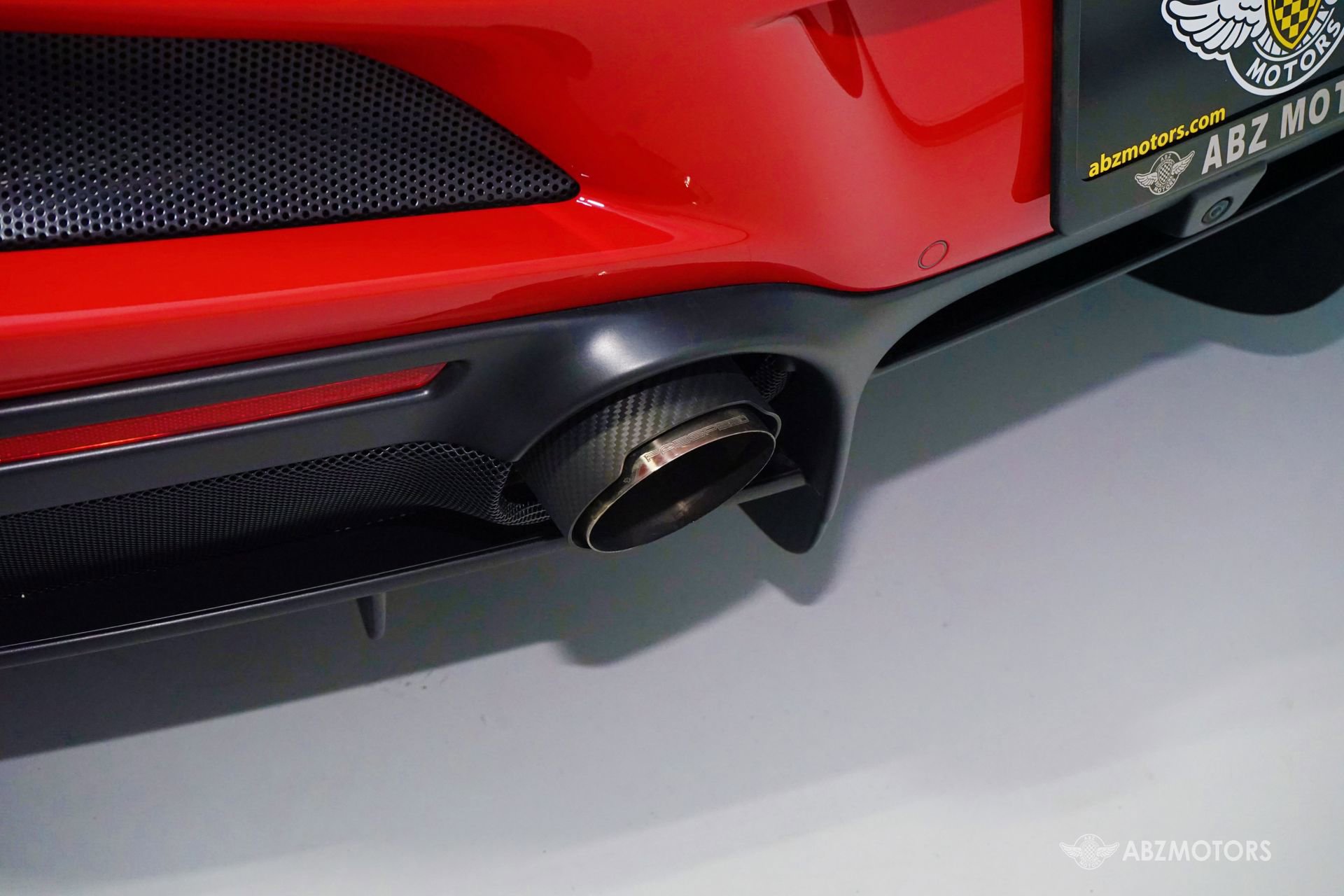 Used 2020 Ferrari F8 Tributo RWD image 9