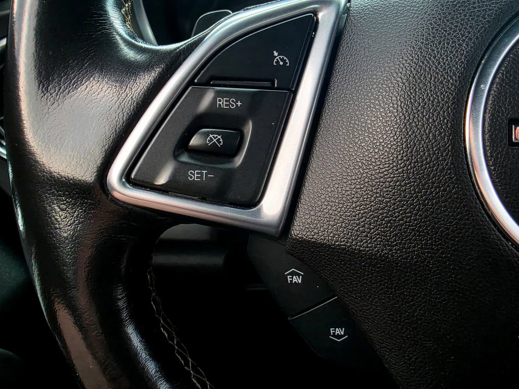 Used 2017 Chevrolet Camaro LT RWD image 13