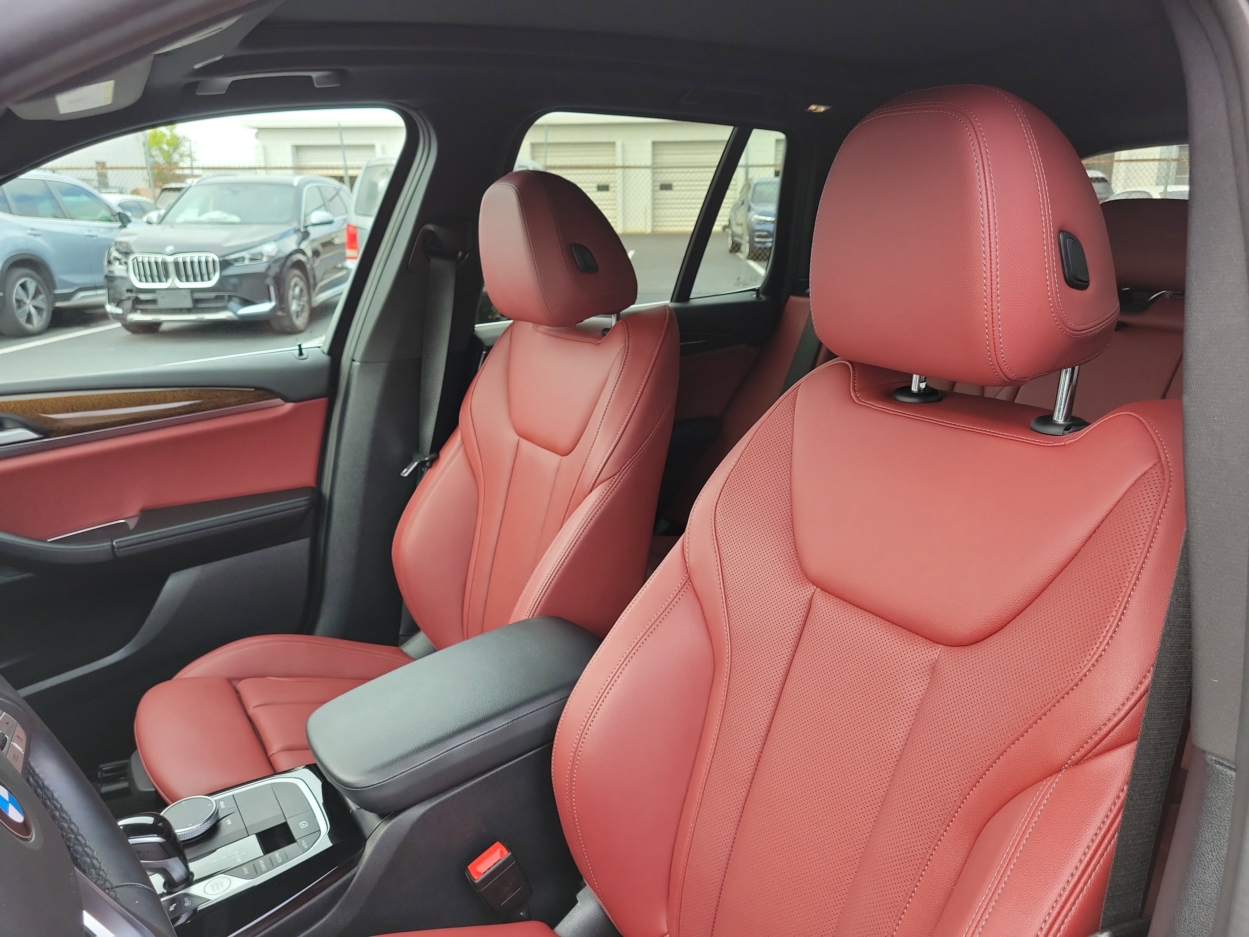 Used 2024 BMW X3 sDrive30i w/ Premium Package image 22