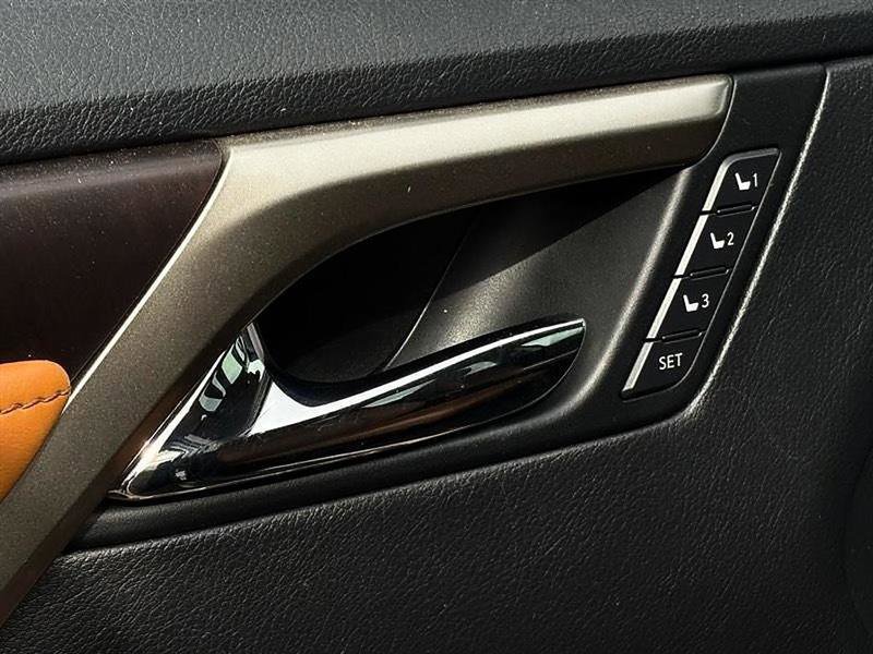 Used 2022 Lexus RX 350 FWD w/ Premium Package image 17