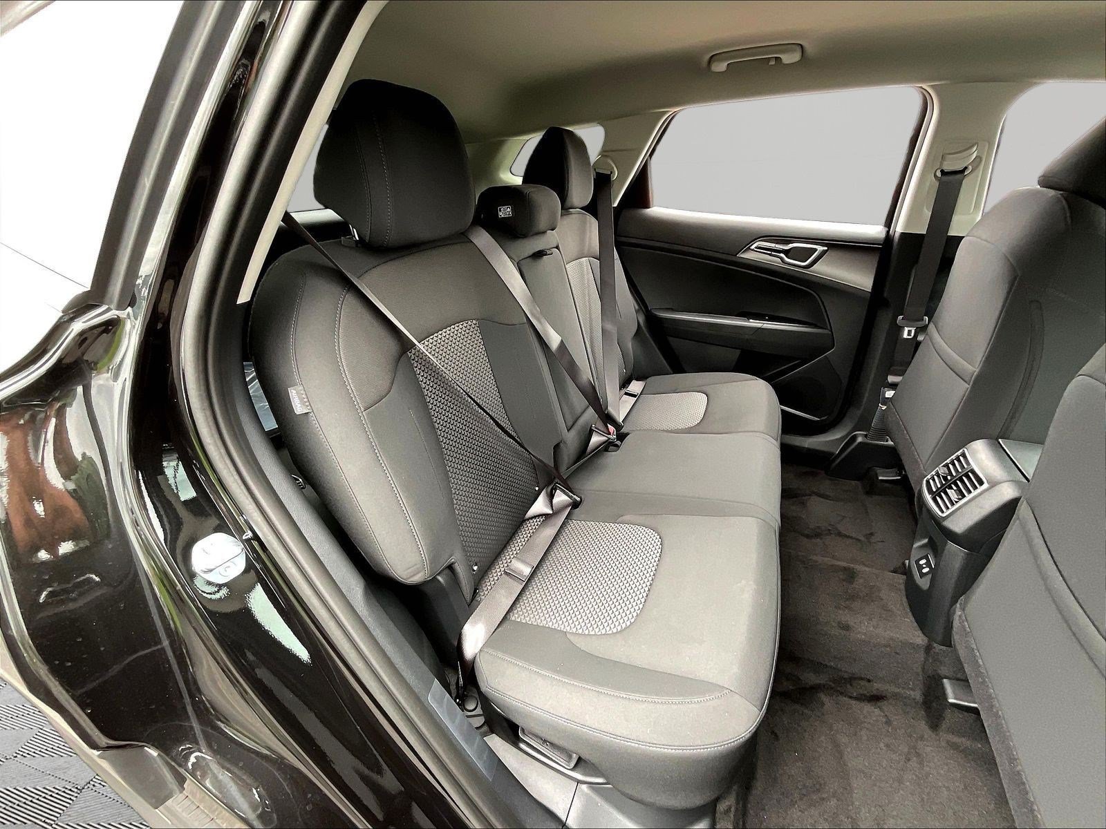 New 2027 Kia Sportage LX FWD image 20