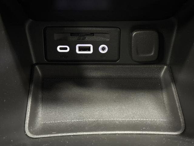 Used 2023 GMC Terrain SLE w/ Driver Convenience Package image 23