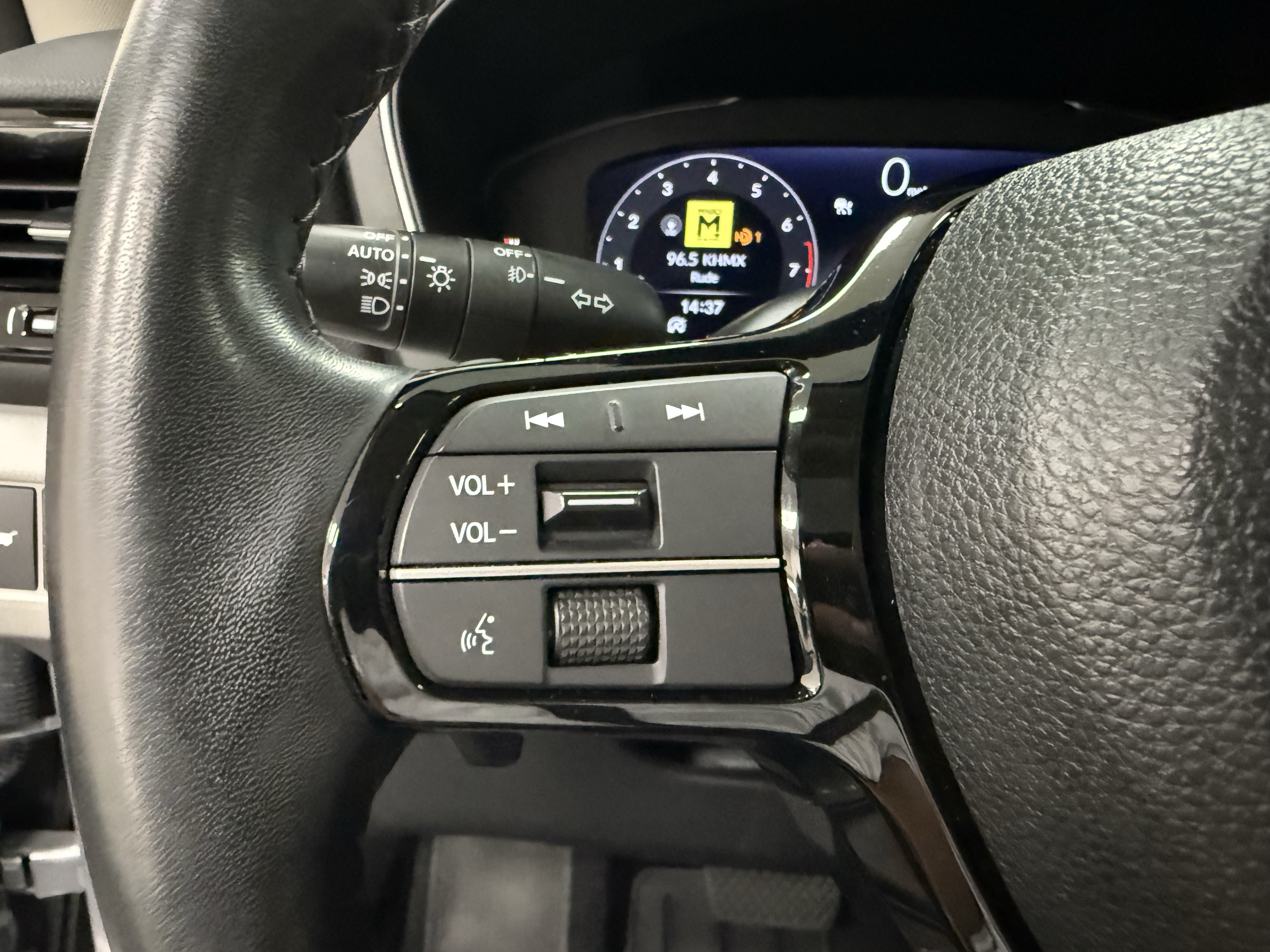 Used 2023 Honda Pilot Elite image 18