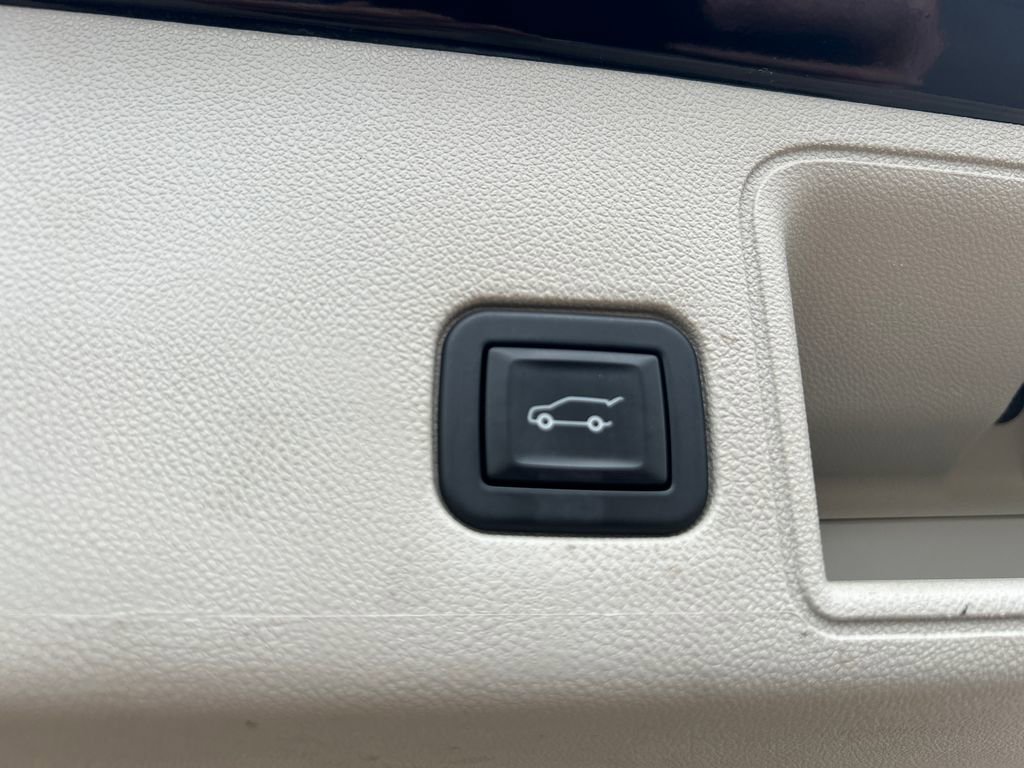 Used 2020 GMC Terrain Denali w/ Denali Premium Package image 40