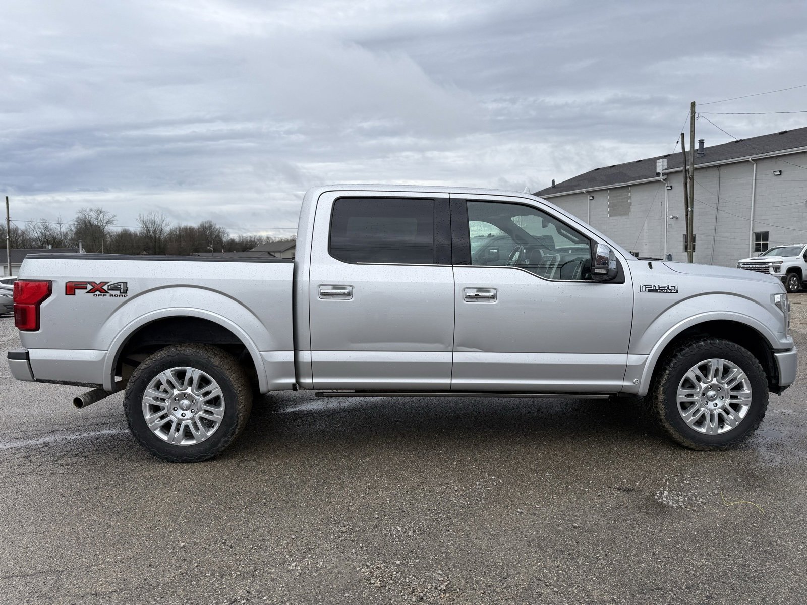 Used 2018 Ford F150 Platinum w/ Equipment Group 701A Luxury image 9
