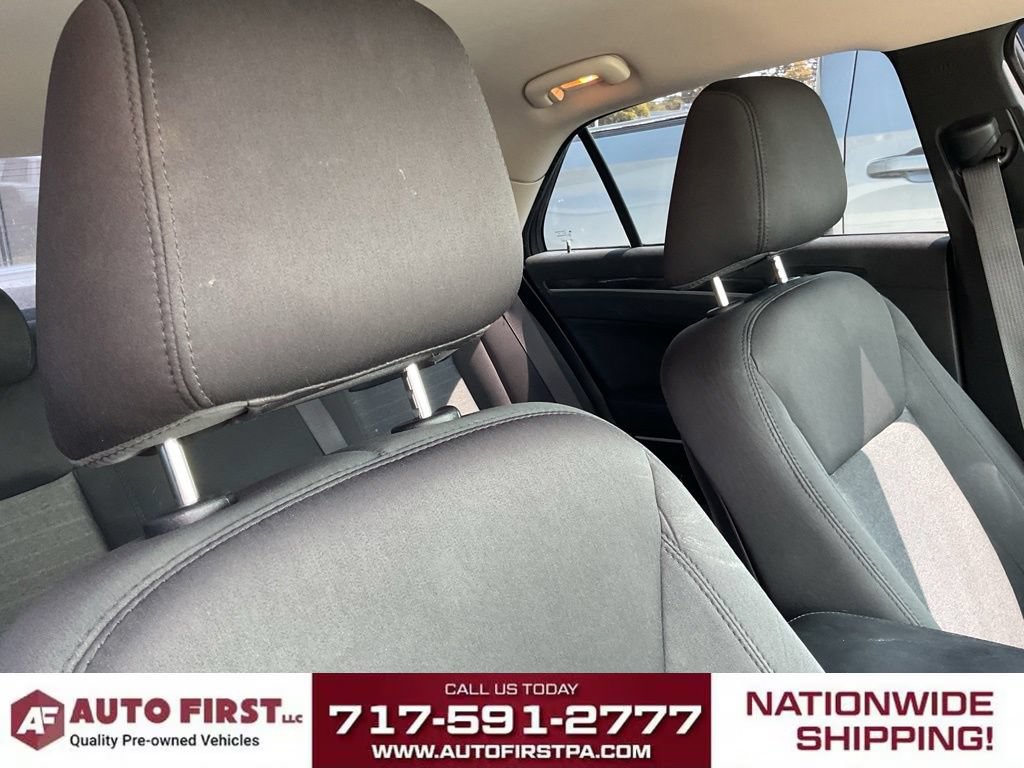 Used 2019 Chrysler 300 Touring w/ Sport Appearance Package RWD image 15