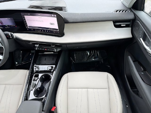New 2026 Audi Q3 quattro 2.0T AWD/4WD image 17