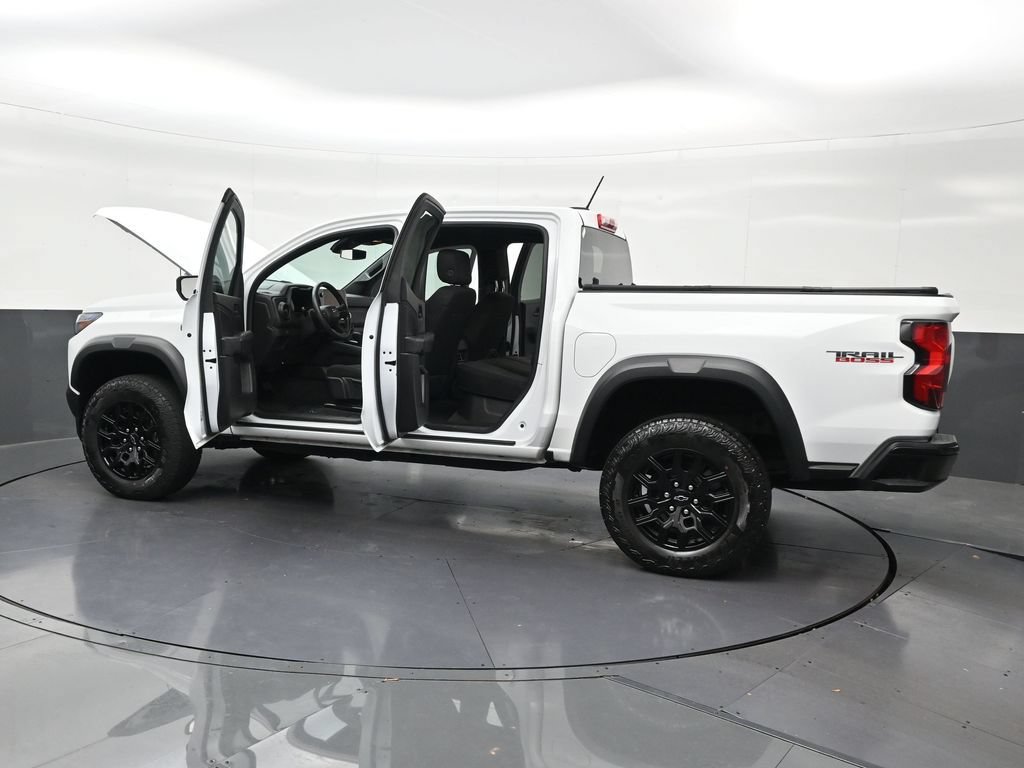 Used 2023 Chevrolet Colorado Trail Boss w/ Advanced Trailering Package AWD/4WD image 39