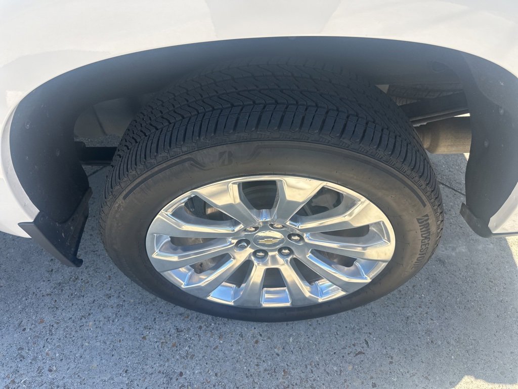 Used 2021 Chevrolet Silverado 1500 High Country w/ Technology Package image 18