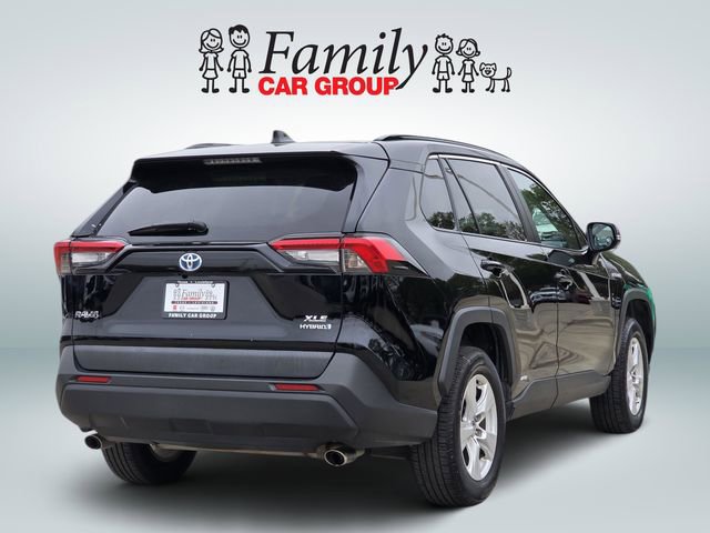 Used 2020 Toyota RAV4 XLE w/ Convenience Package image 4