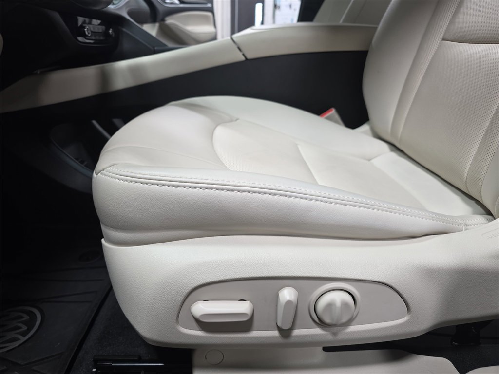 Certified 2023 Buick Enclave Essence w/ Experience Buick Package image 29