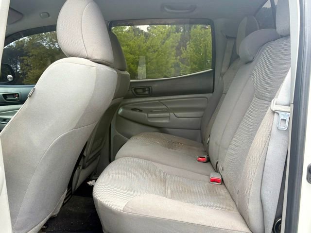 Used 2015 Toyota Tacoma PreRunner w/ SR5 Package RWD image 28