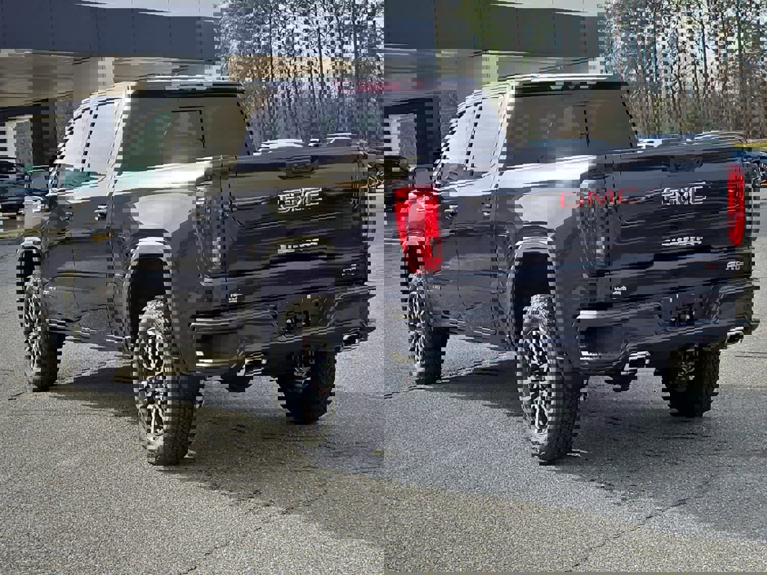 New 2026 GMC Sierra 1500 AT4 w/ Technology Package image 4