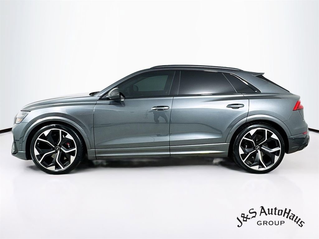 Used 2023 Audi RS Q8 w/ Black Optic Package image 4