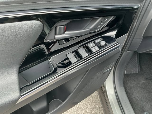 Certified 2023 Subaru Solterra AWD image 15