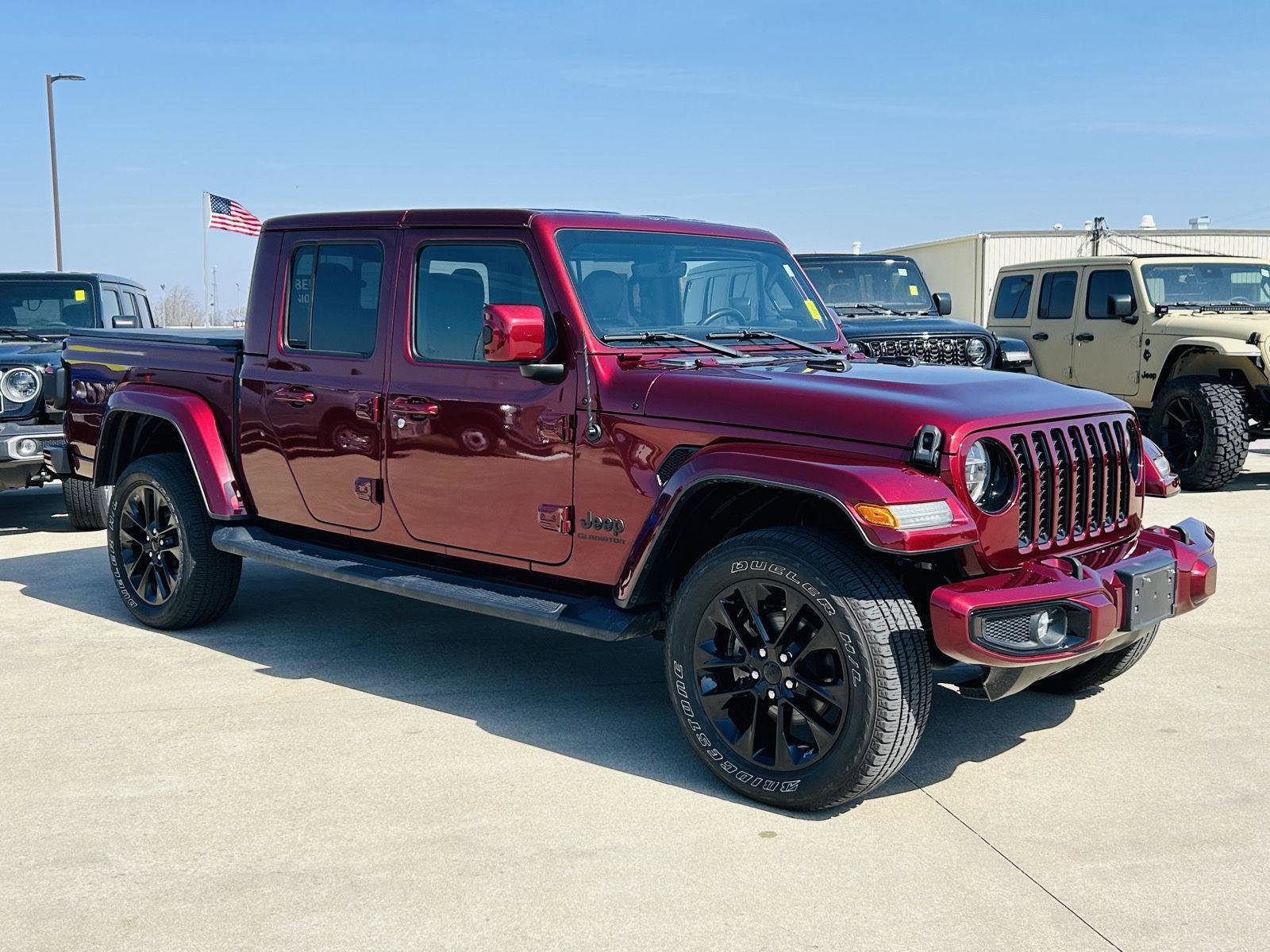 Used 2021 Jeep Gladiator Overland image 2